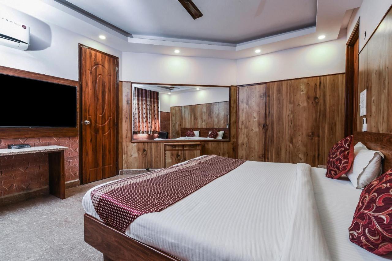 Hotel Dream Palace Laxmi Nagar New Delhi Buitenkant foto